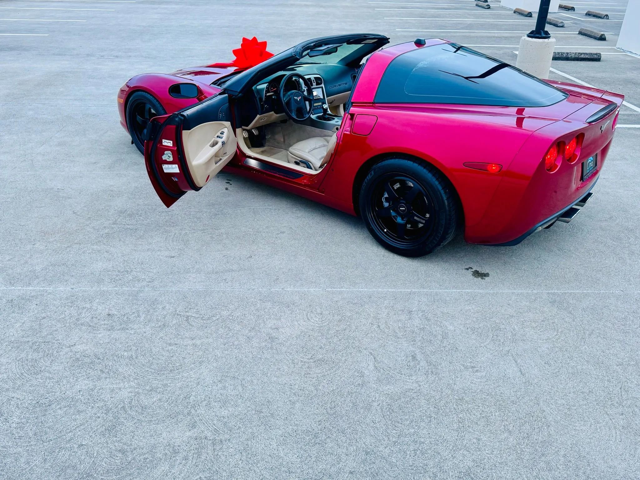 Used 2005 Chevrolet Corvette Coupe w/ Preferred Equipment Group image 48