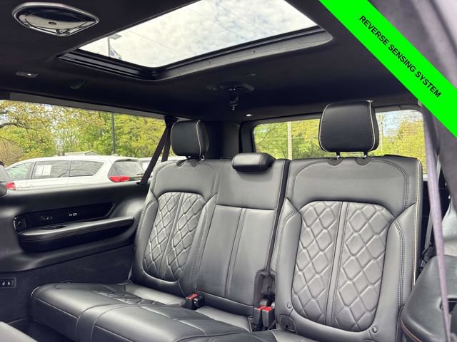 Used 2024 Jeep Grand Wagoneer L Series III AWD/4WD image 31