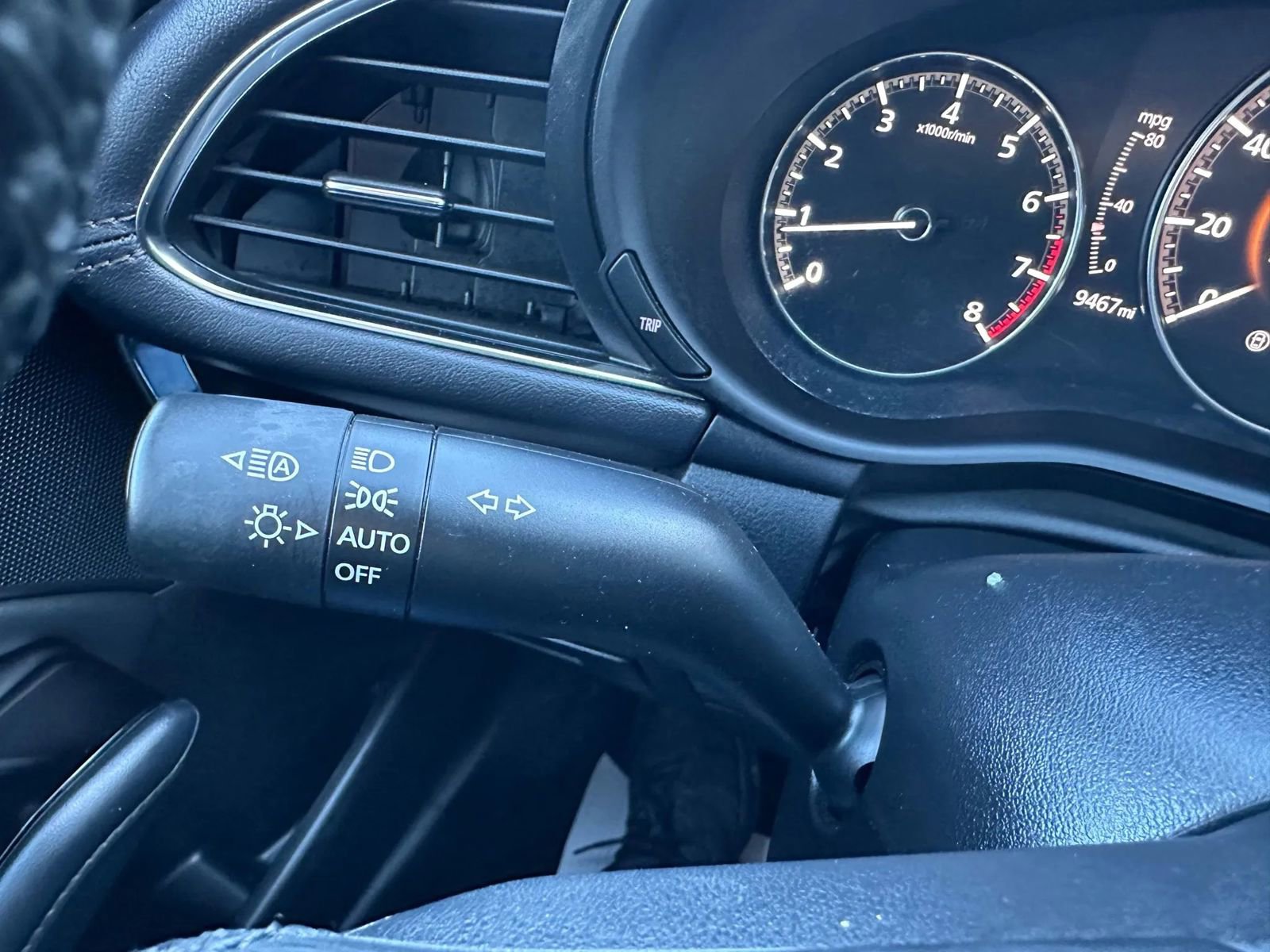 Used 2022 MAZDA MAZDA3 s image 24