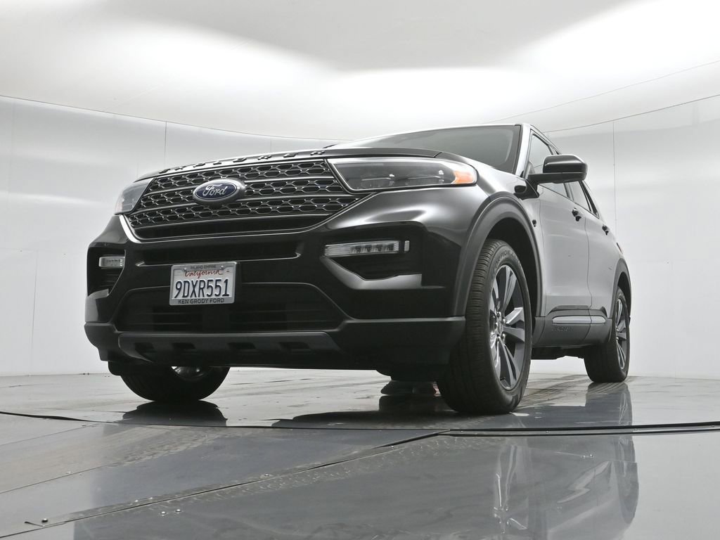 Certified 2022 Ford Explorer XLT w/ Equipment Group 202A image 42
