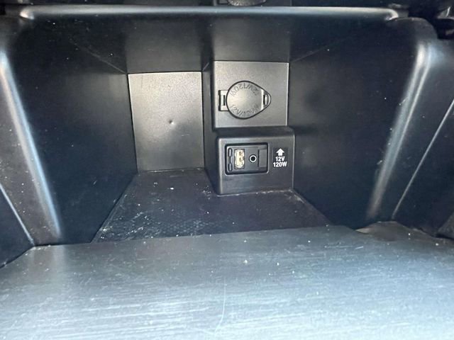 Used 2014 Toyota Camry SE image 26