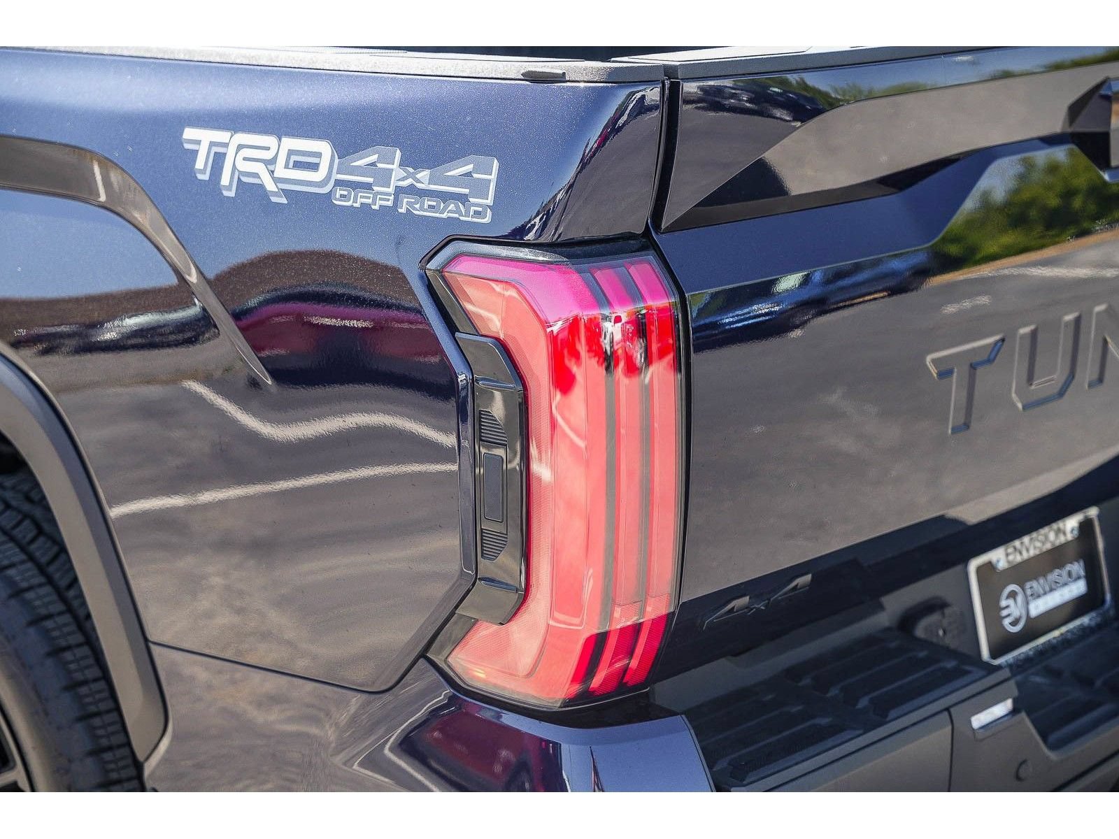 Used 2025 Toyota Tundra Limited w/ TRD Off-Road Package AWD/4WD image 11