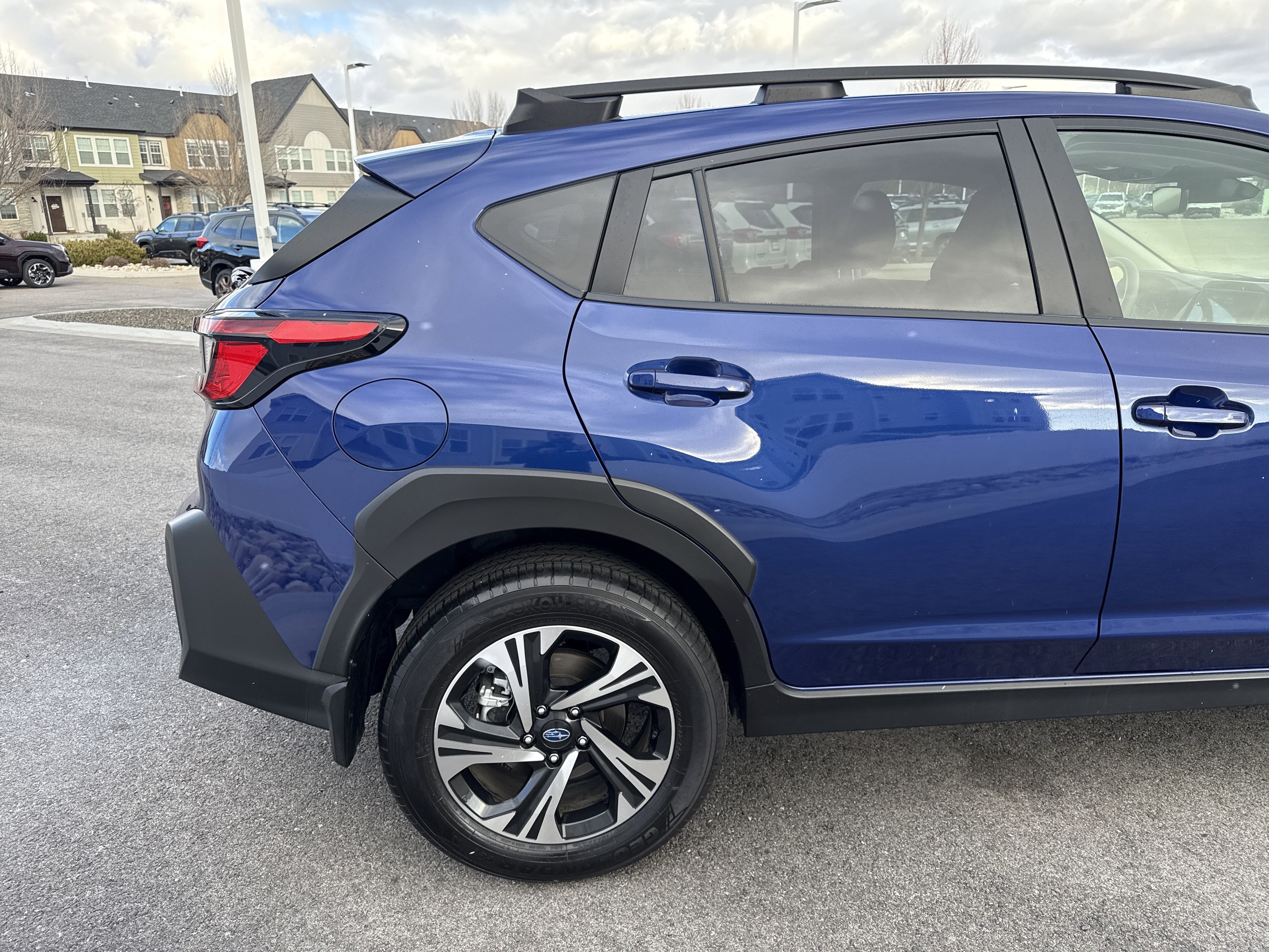 Used 2024 Subaru Crosstrek 2.0i Premium w/ Crosstrek Mirror Package image 6