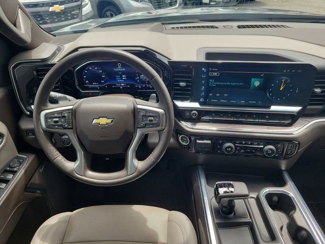 Used 2024 Chevrolet Silverado 1500 LTZ w/ LTZ Premium Package AWD/4WD image 15