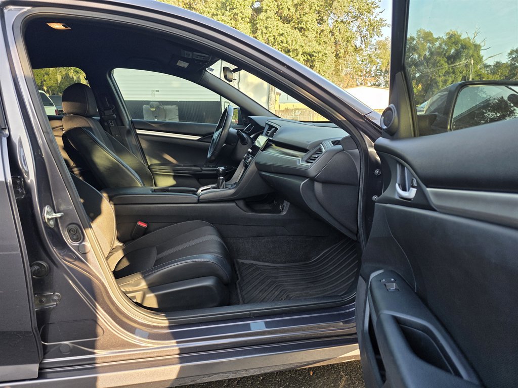 Used 2020 Honda Civic Sport image 27