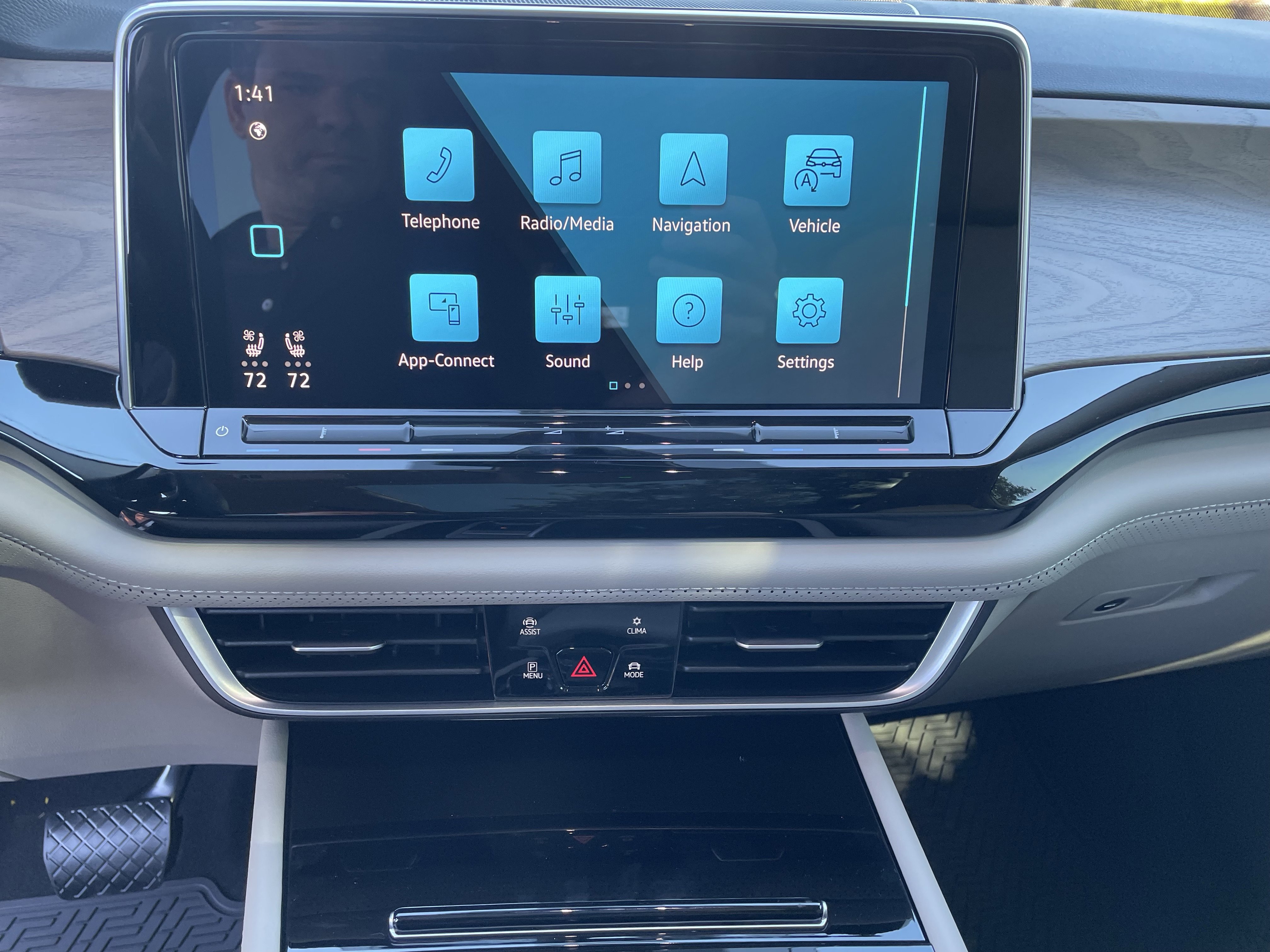 New 2026 Volkswagen Atlas SE image 20