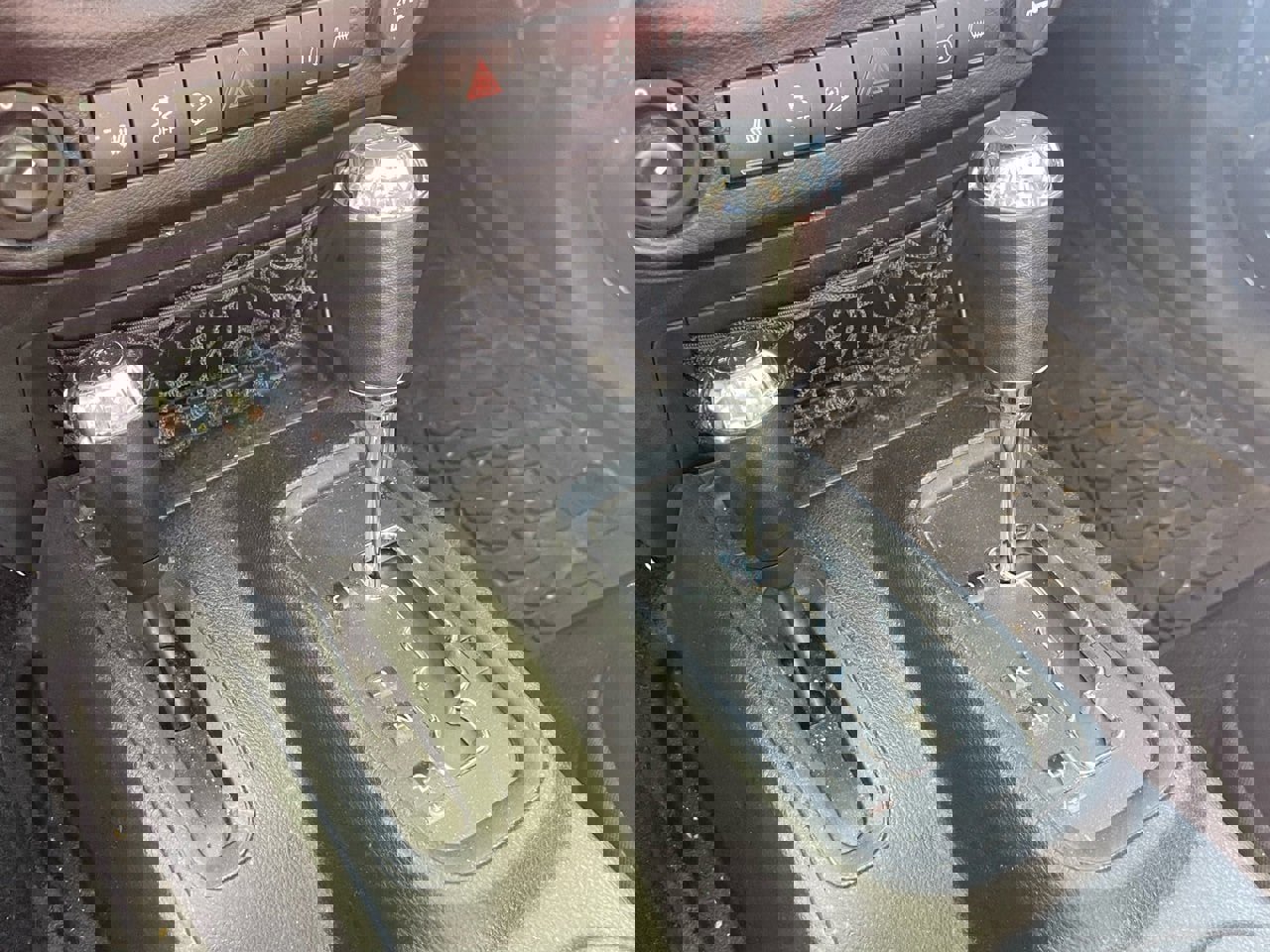 Used 2016 Jeep Wrangler Rubicon image 4