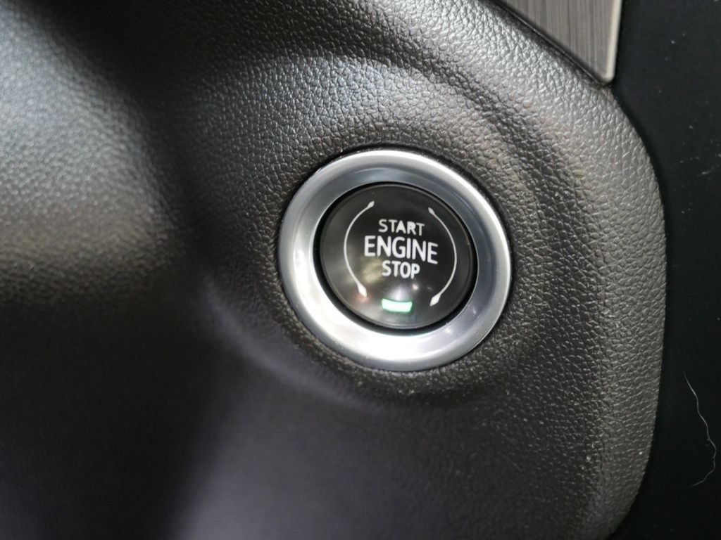 Used 2021 GMC Sierra 1500 Denali w/ Denali Ultimate Package AWD/4WD image 36
