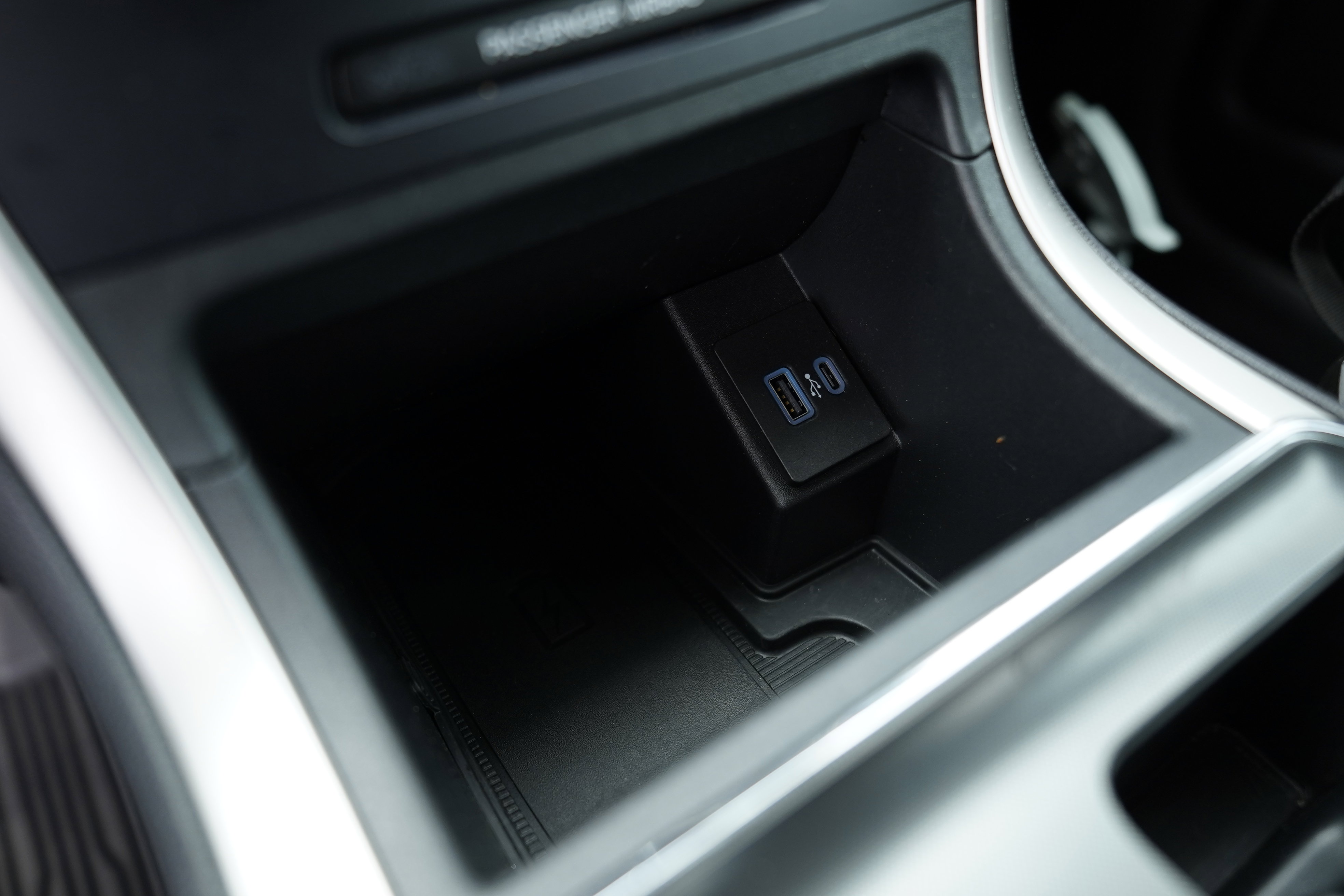 Used 2023 Ford Edge ST-Line image 28