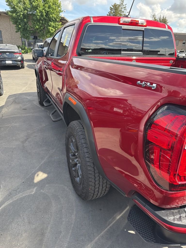 Used 2025 GMC Canyon Elevation w/ Convenience Package AWD/4WD image 10