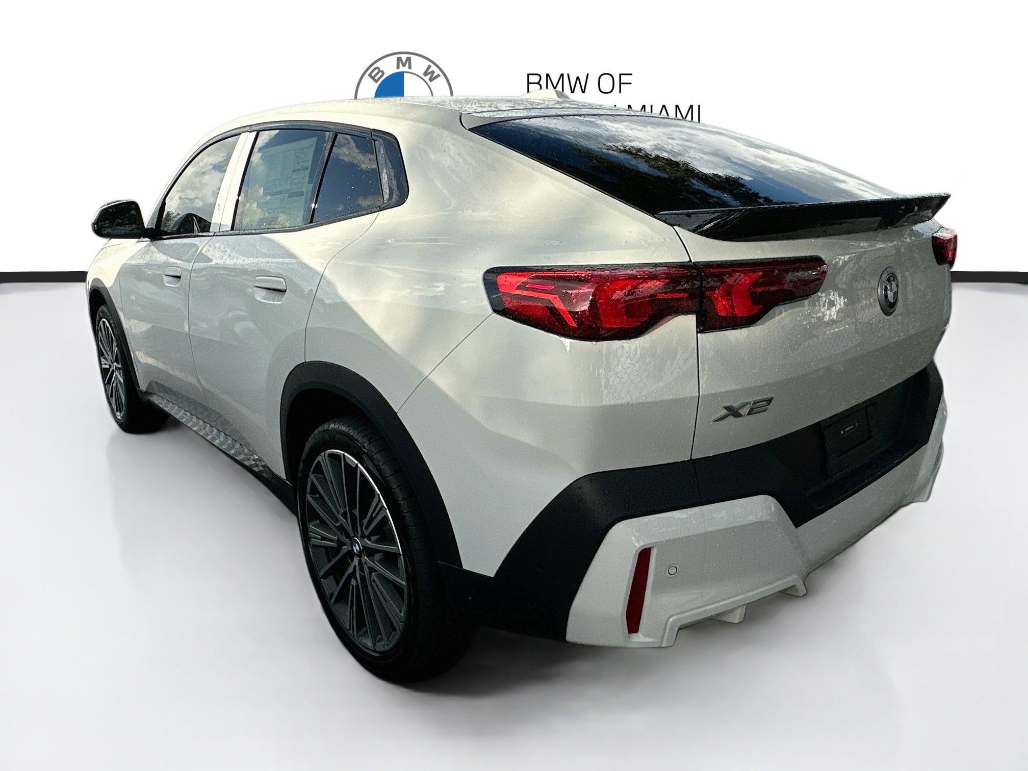 New 2027 BMW X2 xDrive28i w/ Convenience Package AWD/4WD image 4
