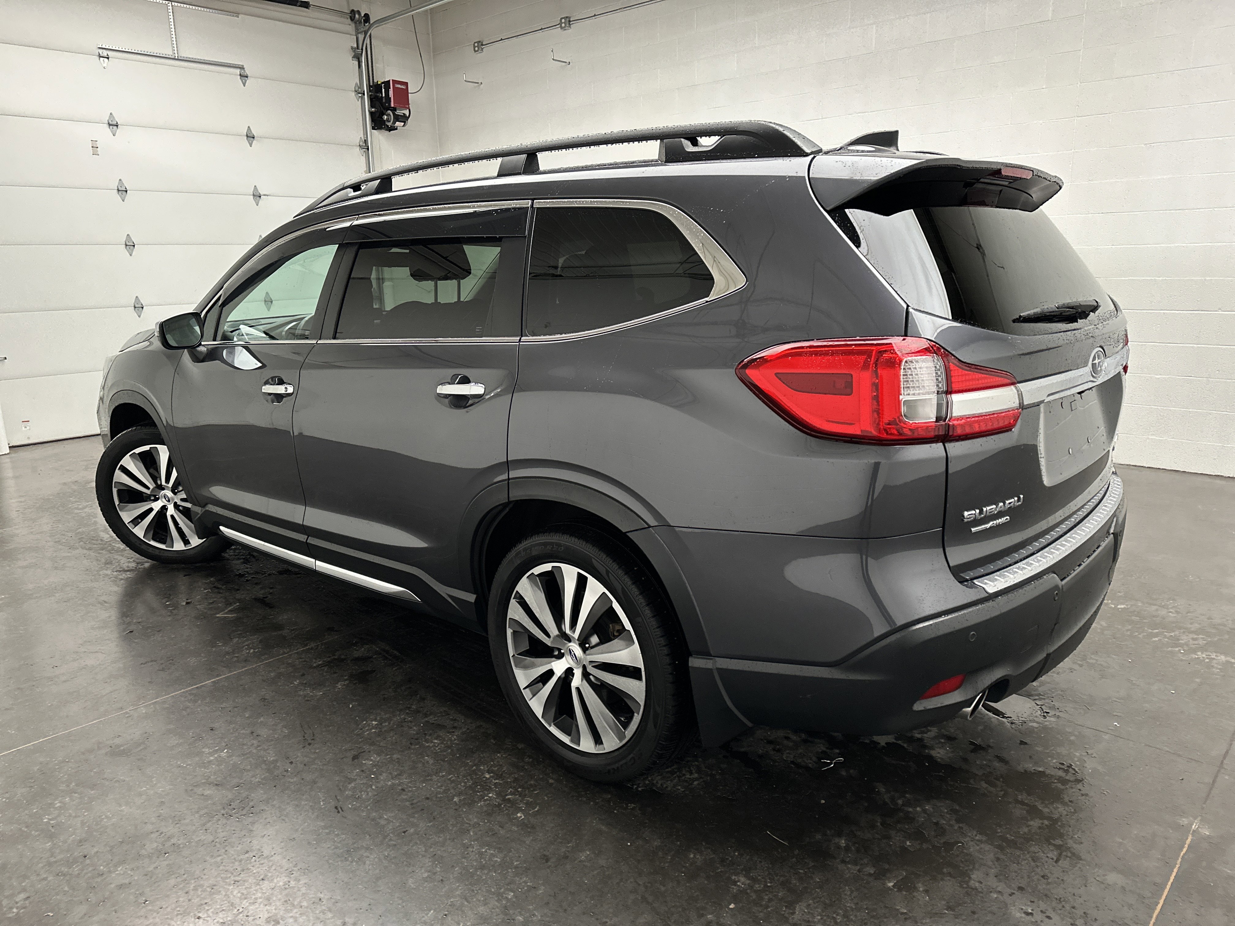 Used 2021 Subaru Ascent Touring w/ Popular Package #2A image 7