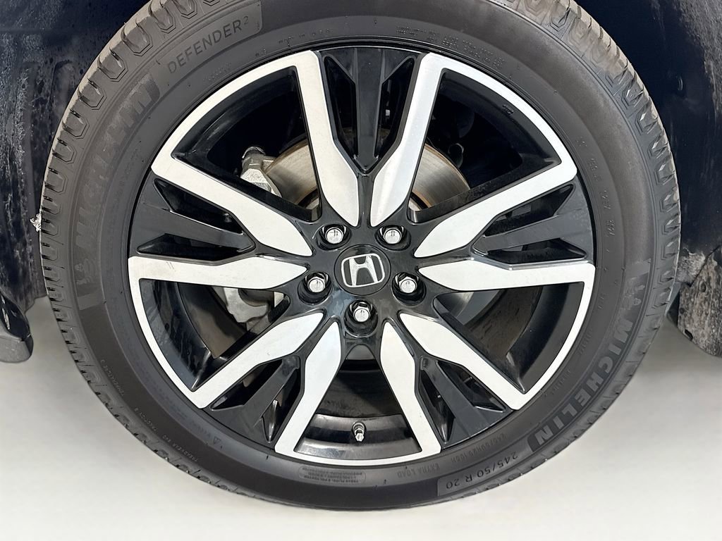 Used 2021 Honda Pilot Touring image 32