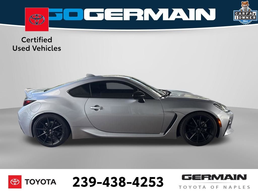 Used 2025 Toyota GR86 Premium RWD image 9