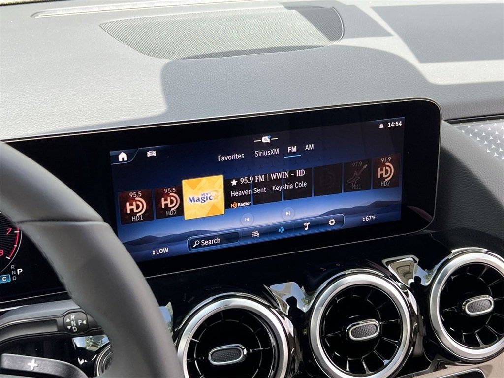 Certified 2025 Mercedes-Benz GLA 250 4MATIC image 15