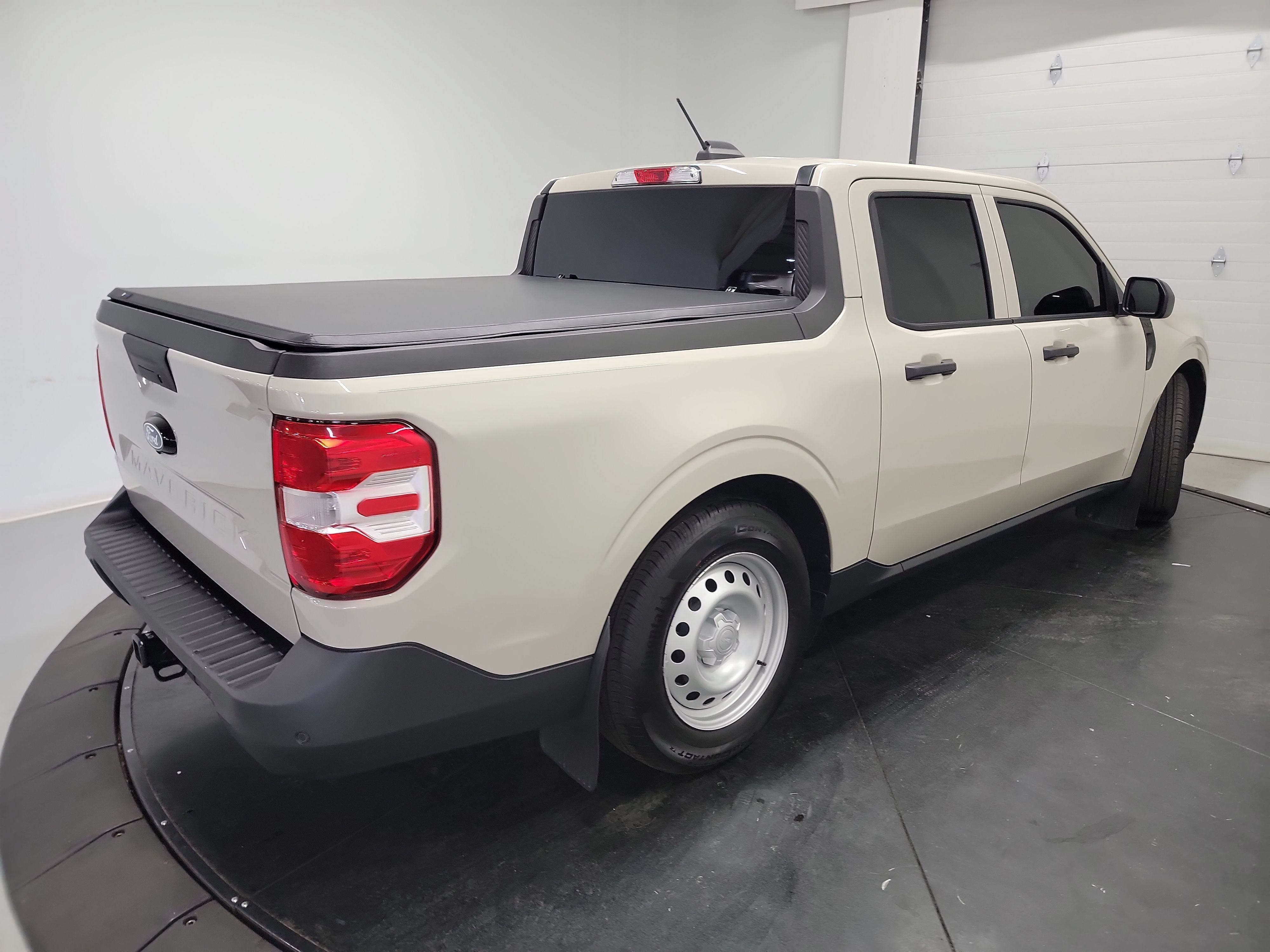 Used 2025 Ford Maverick XL w/ 4K Tow Package AWD/4WD image 9
