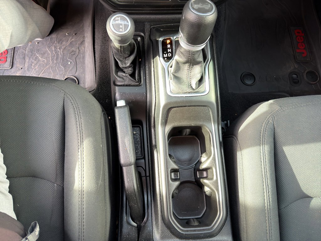 Used 2021 Jeep Wrangler Unlimited Sport w/ Technology Group image 16