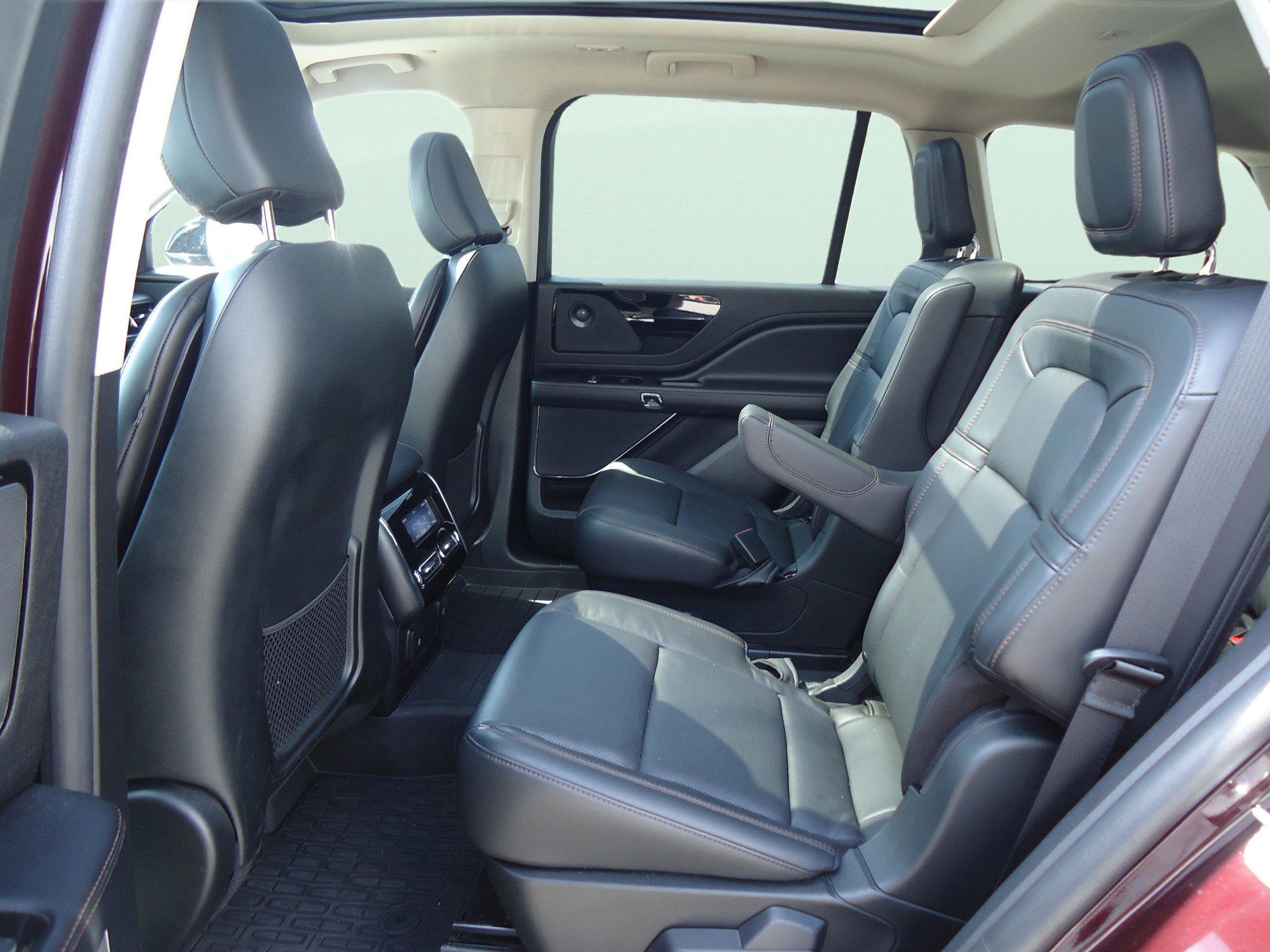 Certified 2023 Lincoln Aviator Reserve w/ Elements Package Plus AWD/4WD image 29