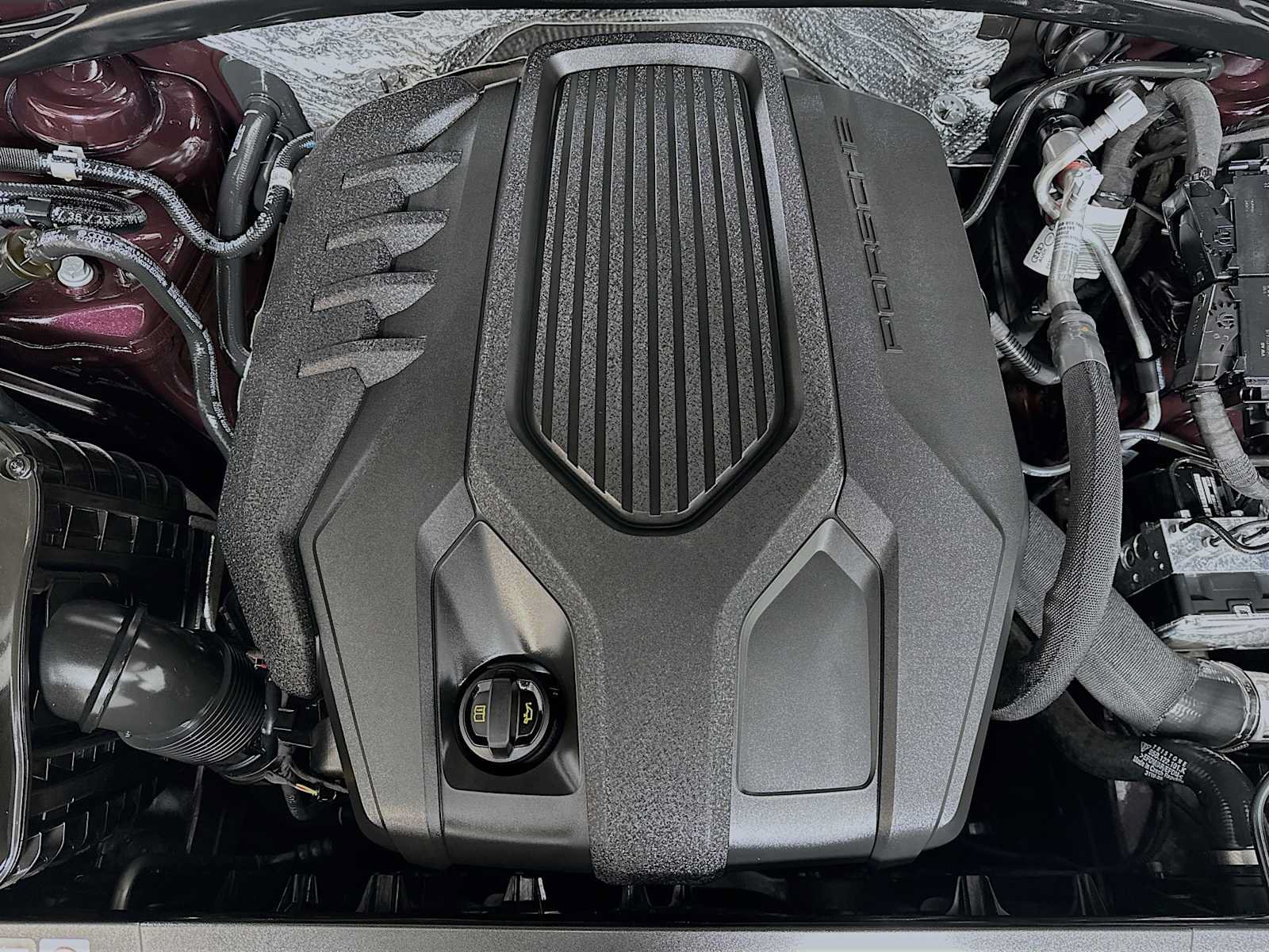 Certified 2026 Porsche Macan AWD/4WD image 31