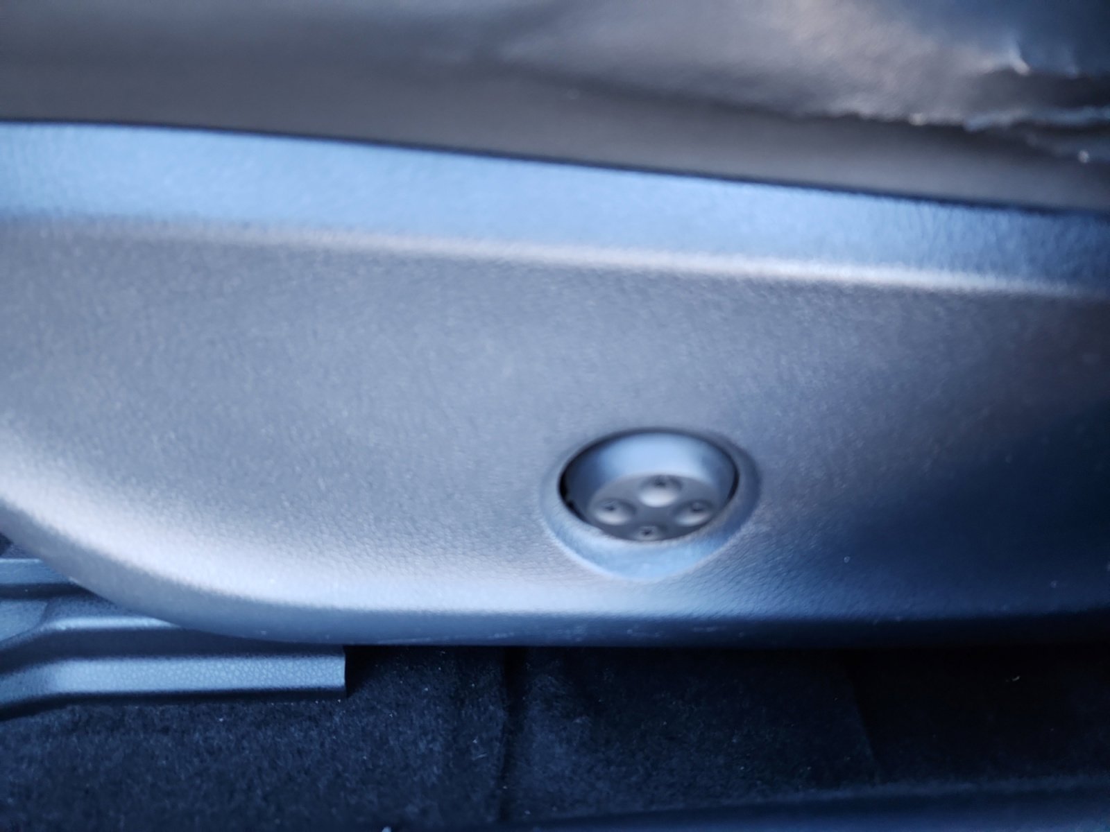 Used 2017 INFINITI QX30 Premium w/ Navigation Package image 15