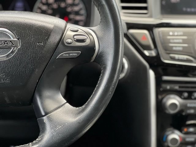 Used 2019 Nissan Pathfinder SV FWD image 21