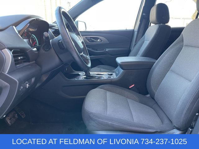 Used 2023 Chevrolet Traverse LT image 18