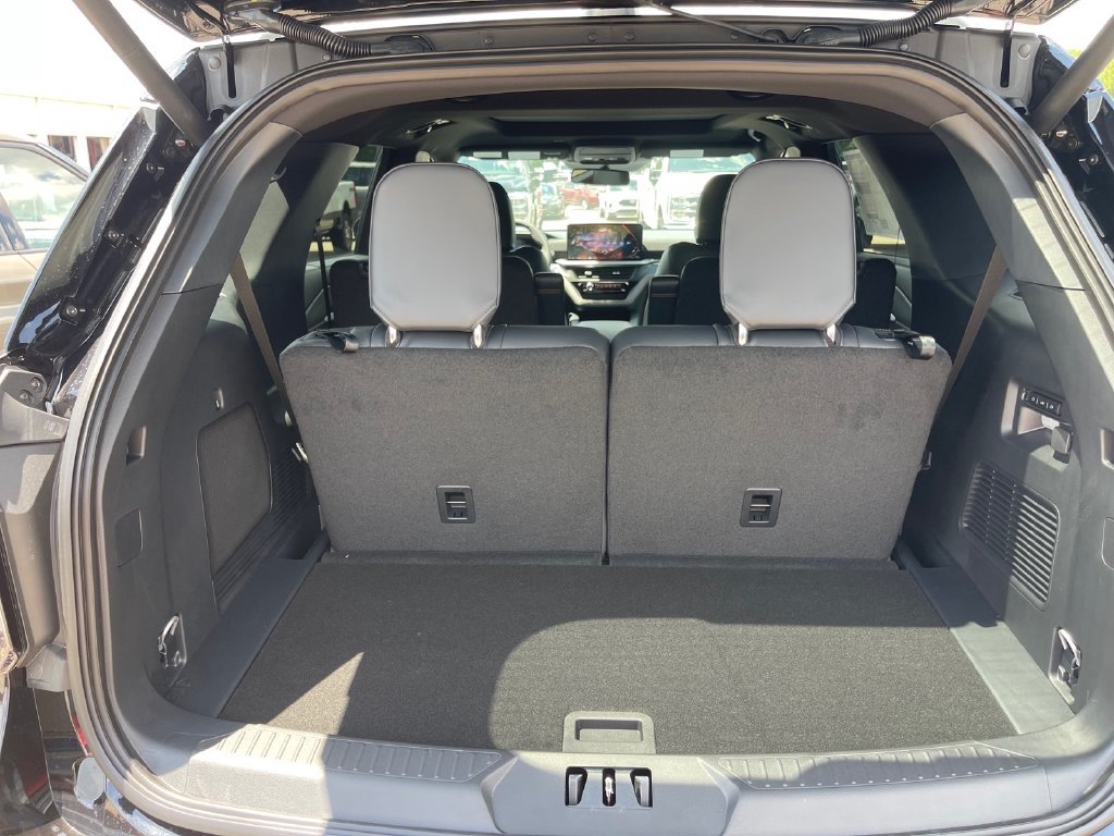 New 2026 Ford Explorer Tremor w/ Tremor Ultimate Package AWD/4WD image 11