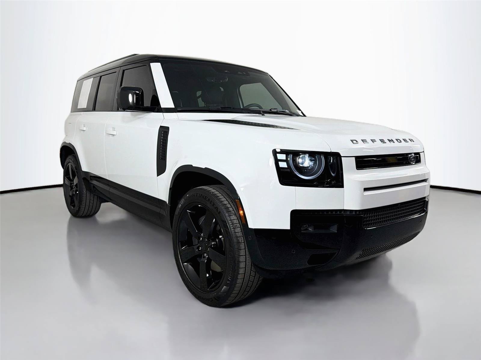 New 2026 Land Rover Defender 110 X-Dynamic SE AWD/4WD image 3