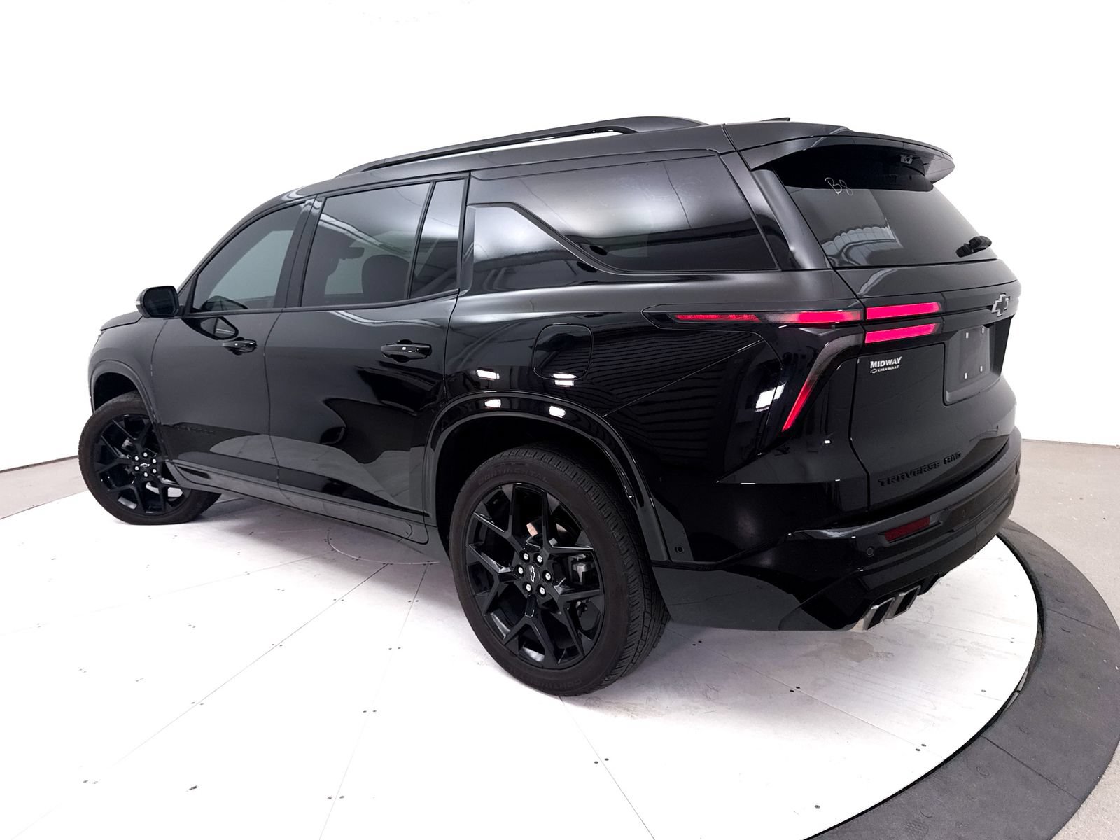 Used 2024 Chevrolet Traverse RS AWD/4WD image 2