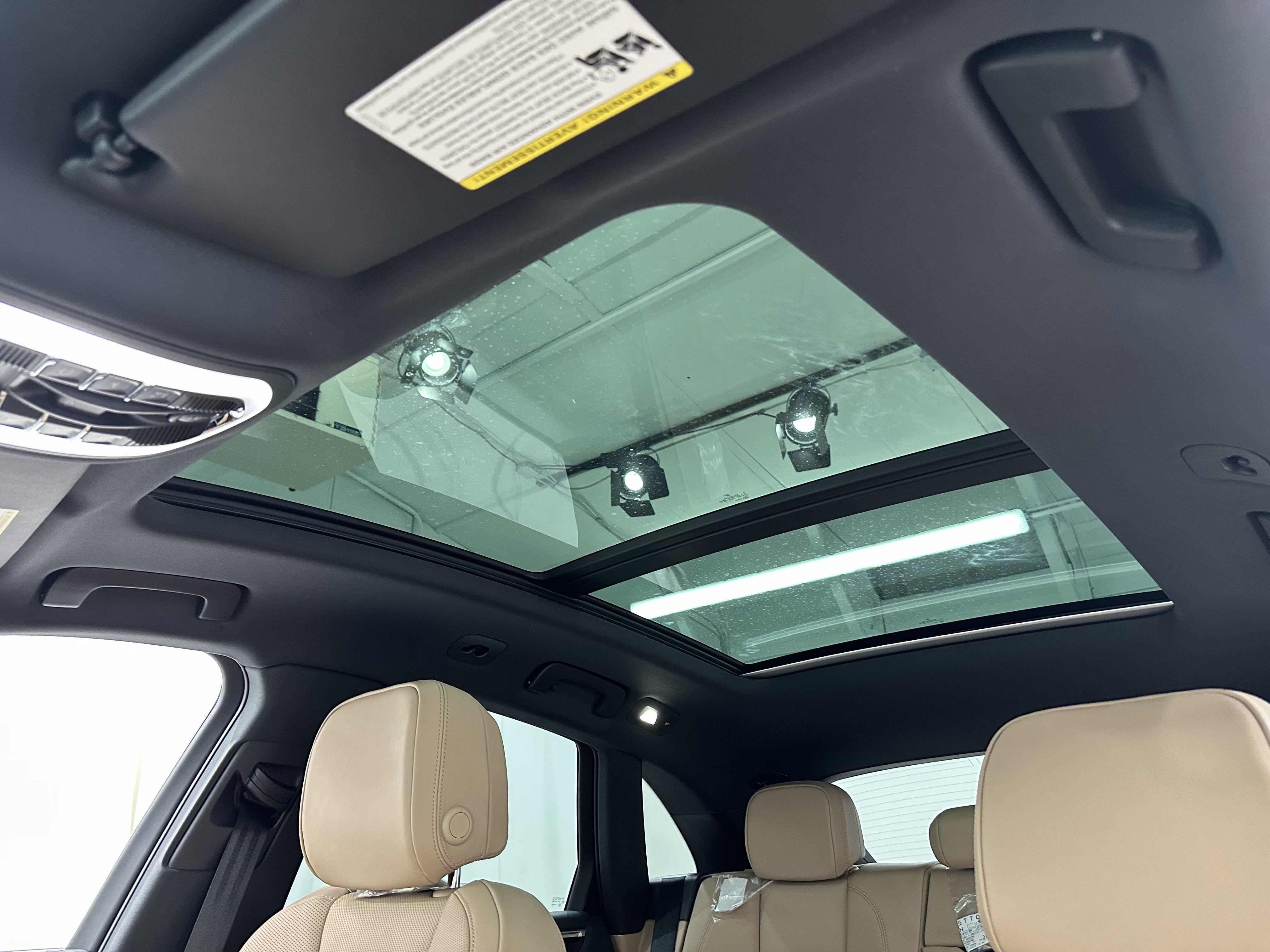 New 2025 Porsche Macan image 33