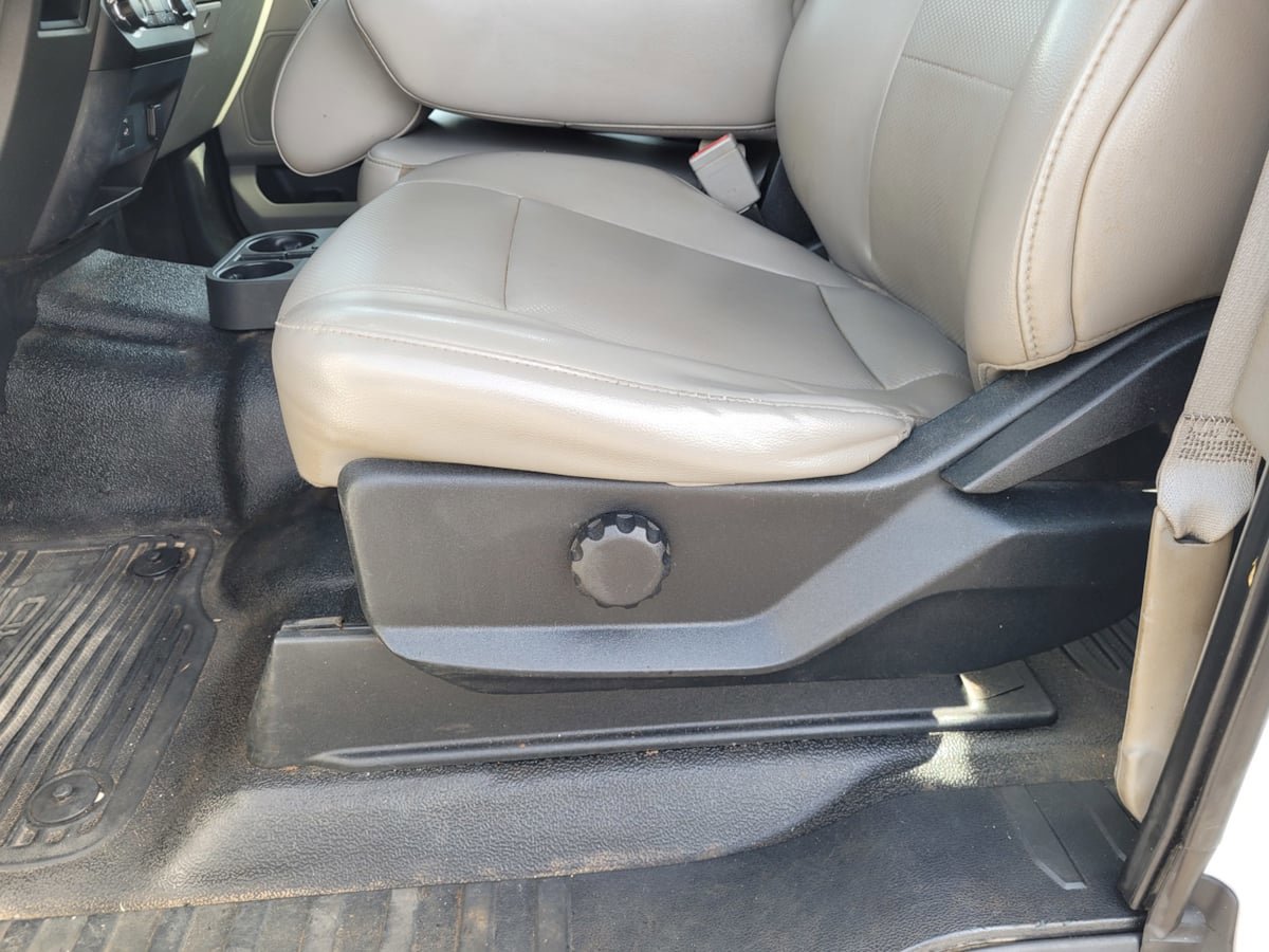 Used 2019 Ford F550 2WD SuperCab Super Duty image 17