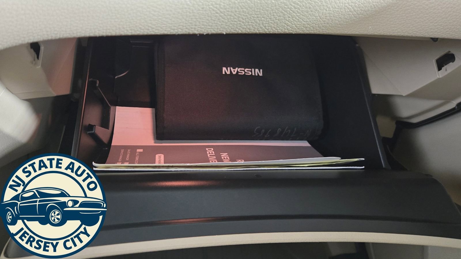 Used 2017 Nissan Rogue SV AWD/4WD image 22