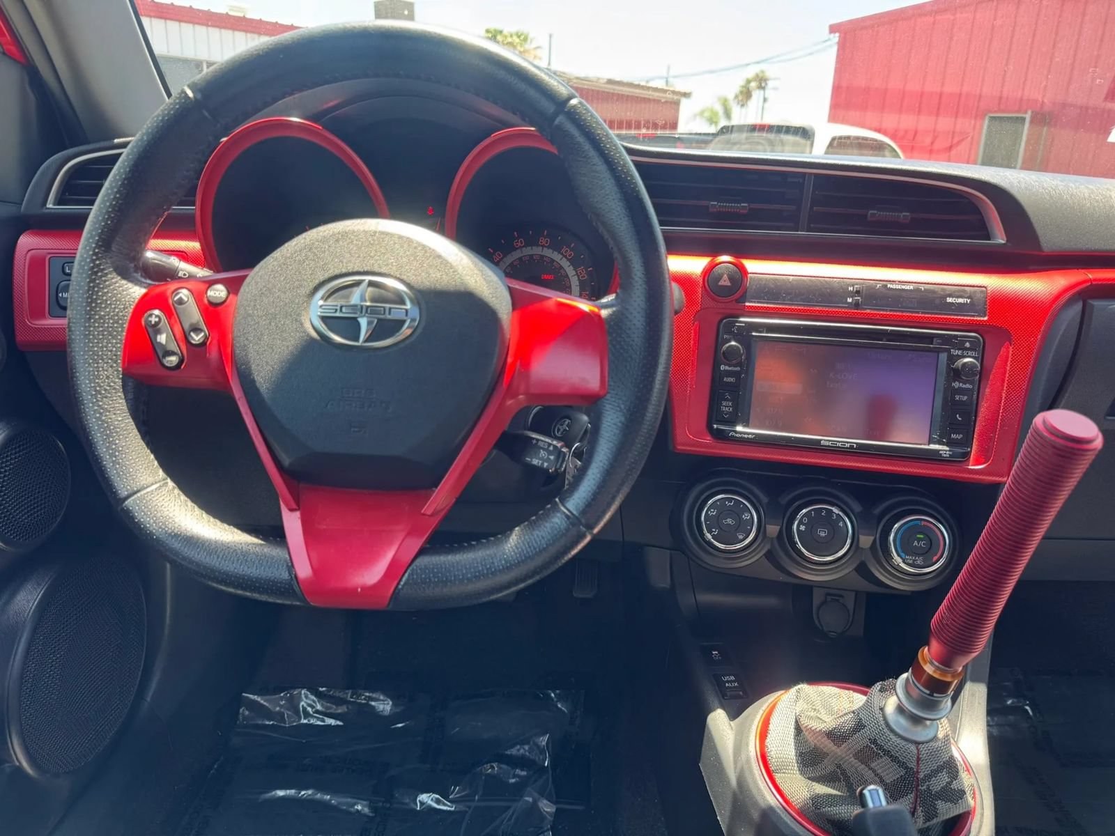 Used 2015 Scion tC FWD image 26