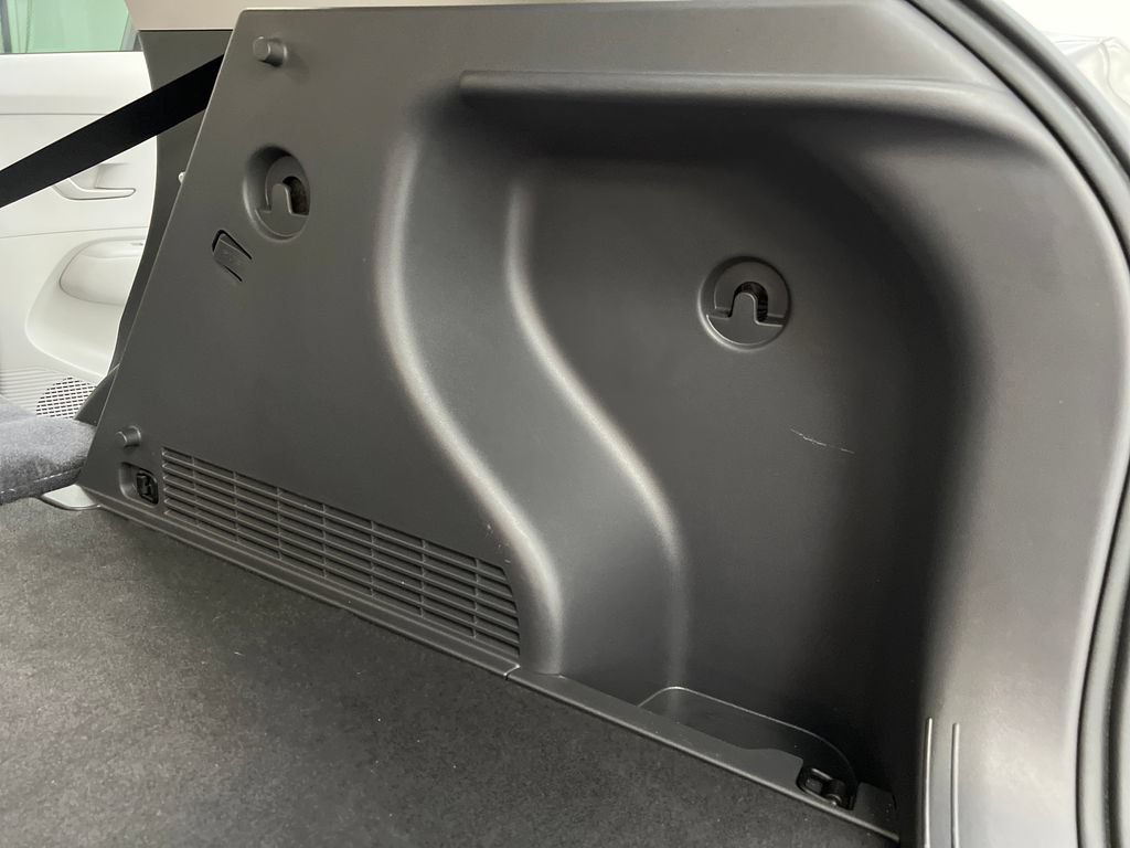 Used 2025 Hyundai Kona SEL FWD image 38
