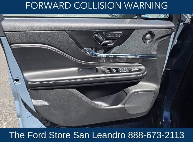 Used 2023 Lincoln Corsair Reserve w/ Equipment Group 202A FWD image 9