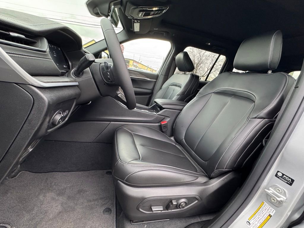 New 2026 Jeep Grand Cherokee Limited w/ Limited Altitude Package image 13