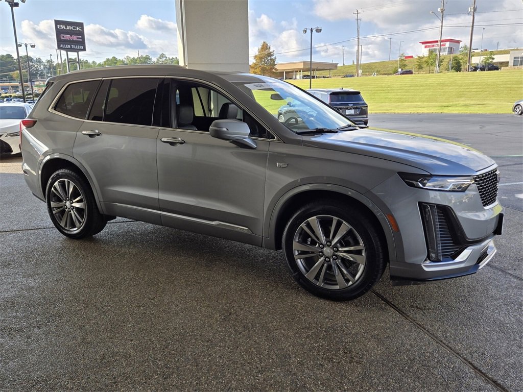 Used 2025 Cadillac XT6 Premium Luxury image 7