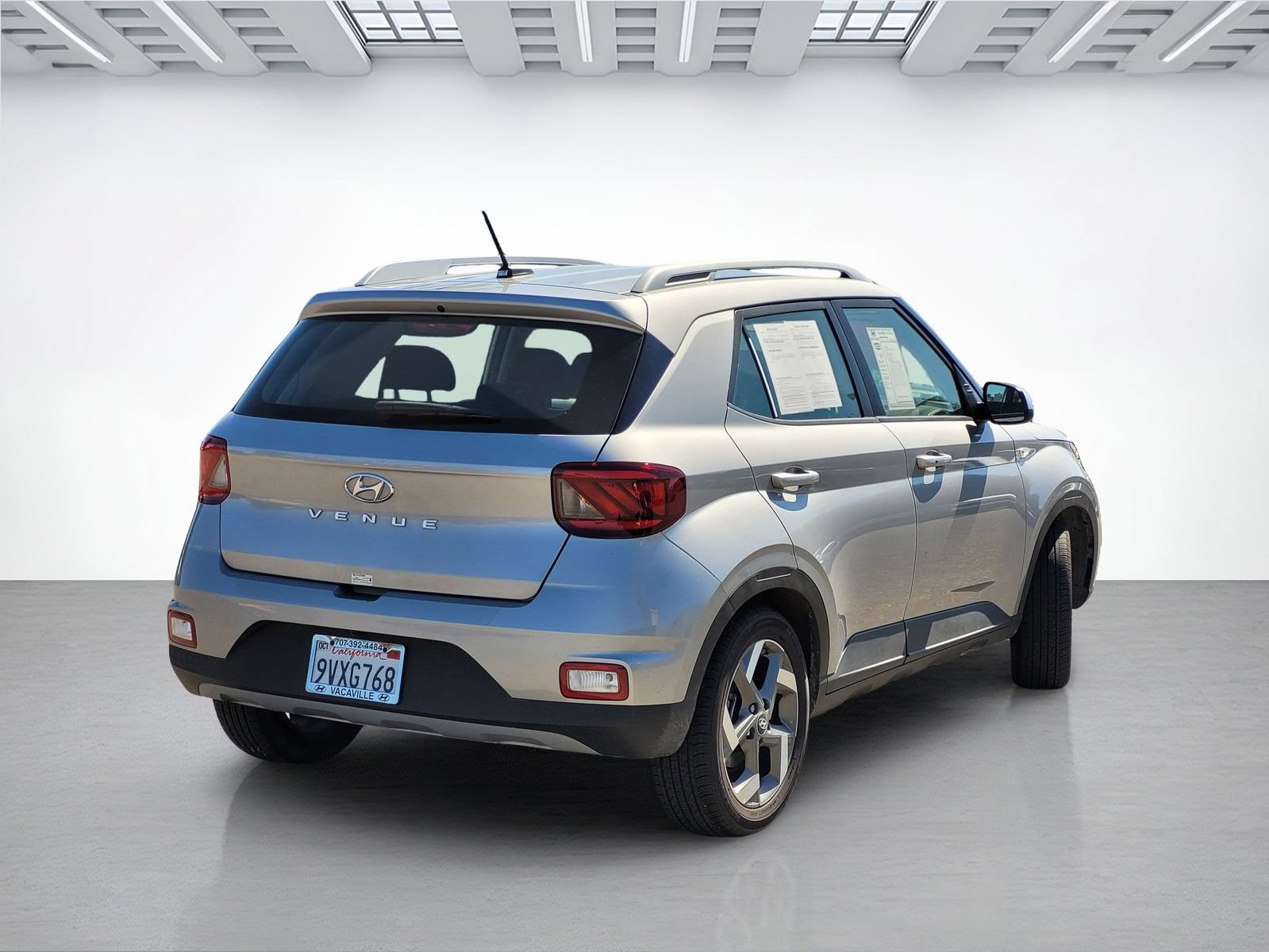 Certified 2025 Hyundai Venue SEL FWD image 11