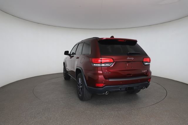 Used 2017 Jeep Grand Cherokee Trailhawk w/ Trailhawk Luxury Group AWD/4WD image 13