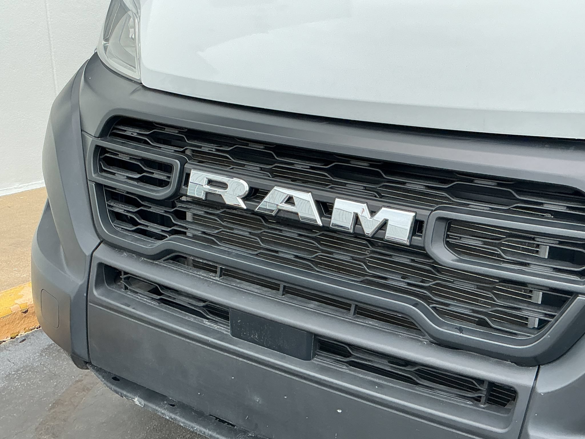 Used 2025 RAM ProMaster 2500 w/ Convenience Group FWD image 34