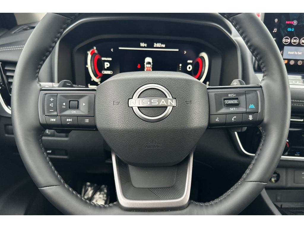 Used 2025 Nissan Rogue SL w/ SL Premium Package image 25