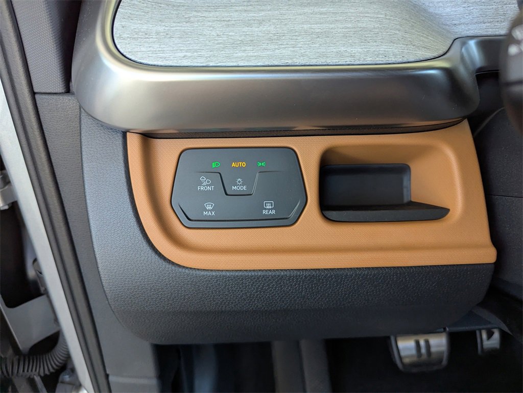 New 2025 Volkswagen ID. Buzz Pro S Plus image 19