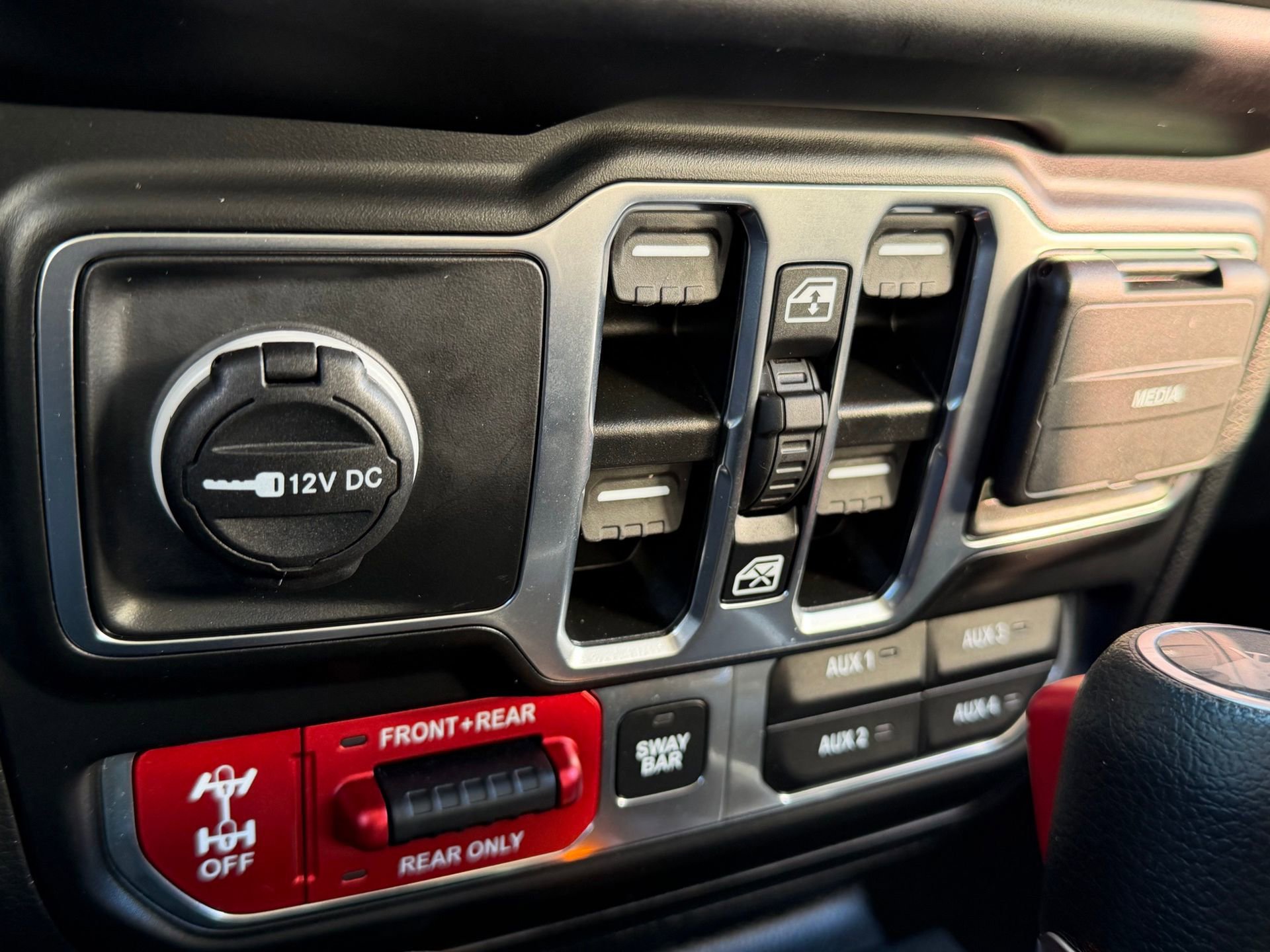 Used 2023 Jeep Wrangler Unlimited Rubicon 4xe image 41