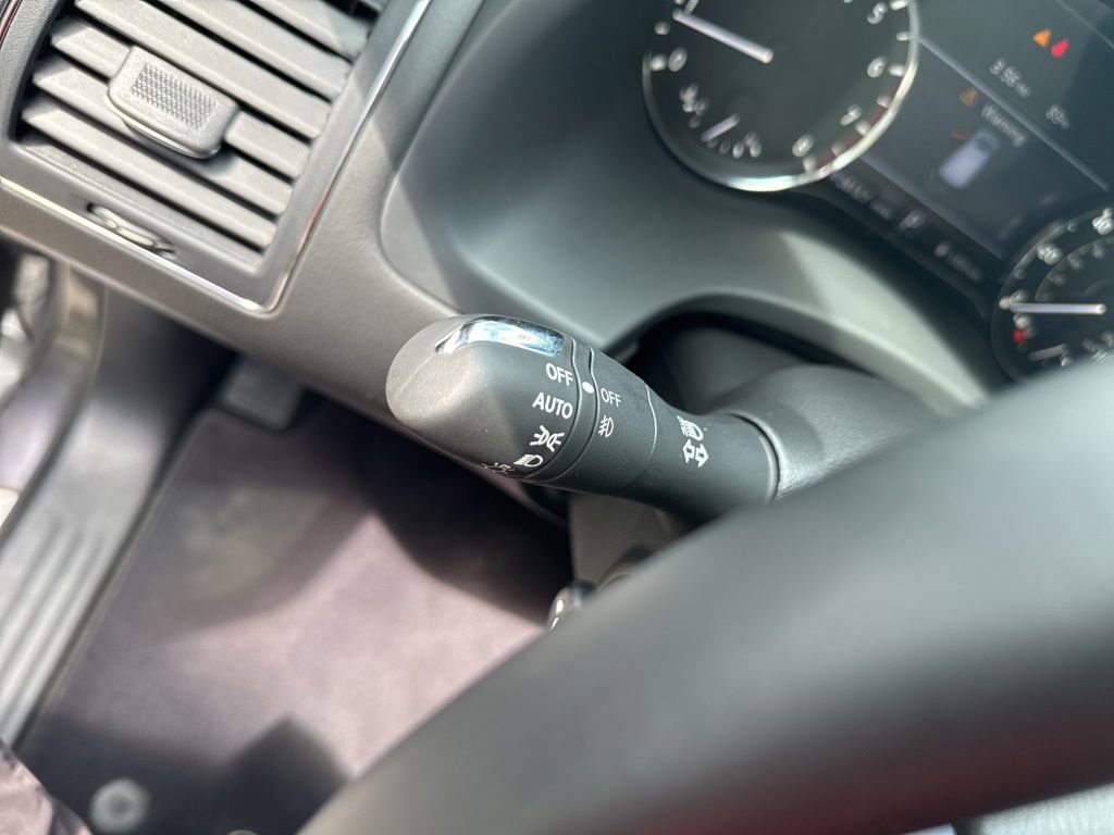 Used 2023 INFINITI QX80 Premium Select w/ All-Season Package AWD/4WD image 13