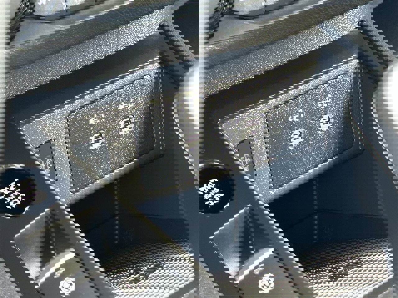 New 2026 Nissan Kicks SV image 28