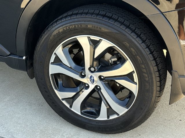 Used 2020 Subaru Outback Touring XT AWD/4WD image 12