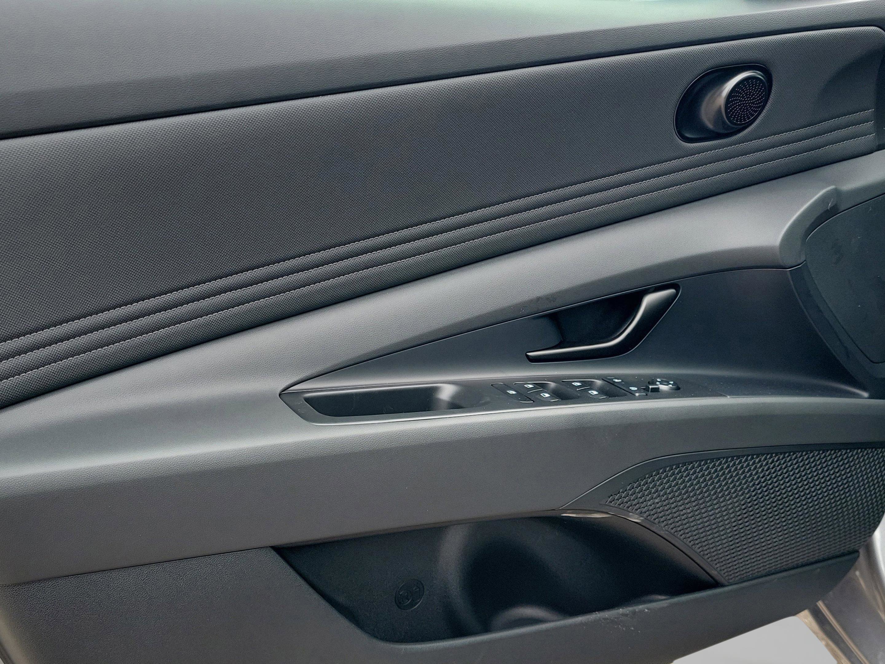 New 2026 Hyundai Elantra SEL Sport image 12