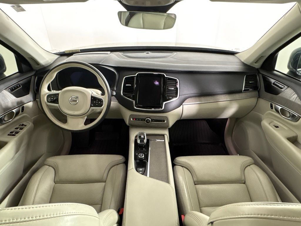Used 2023 Volvo XC90 B6 Ultimate w/ Protection Package AWD/4WD image 15