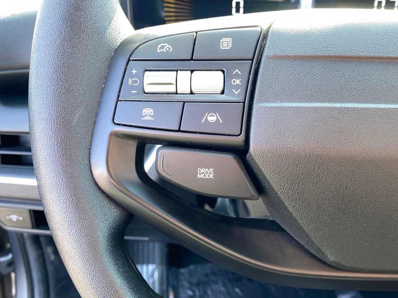 Used 2025 Kia K4 FWD image 13