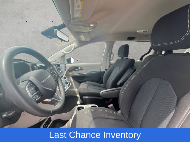 Used 2023 Chrysler Voyager LX FWD image 19